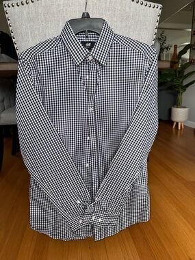 H&M Black and White Gingham Long-Sleeve Button-Down Shirt Men